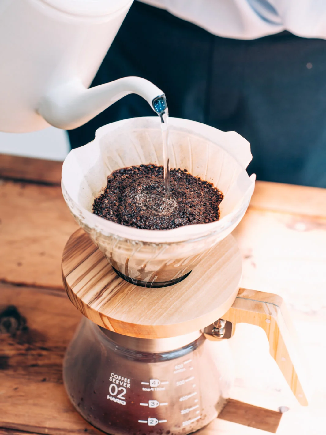 HARIO V60-02 Glass Dripper (Olive Wood) - Image 6