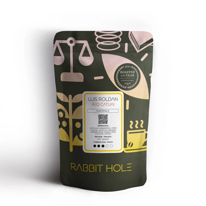 Rabbit Hole - Luis Roldan: Red Catuai